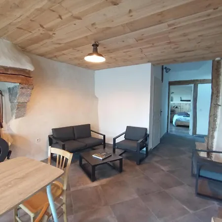 Lozere Bleue 4/5 Personnes Les Laubies